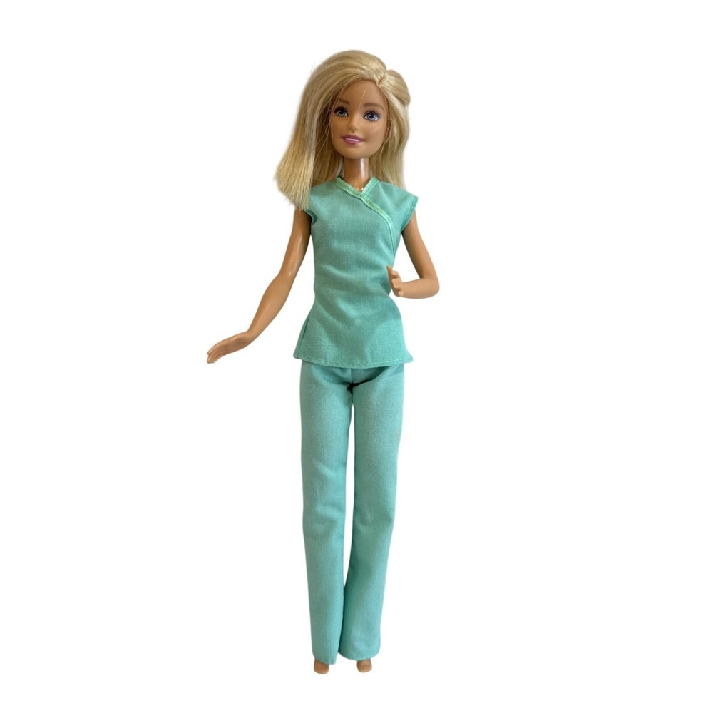 Mattel Barbie Doll 2015 Blonde Blue Eyes Teal Medical Scrubs Nurse Doctor‎ 11.5"